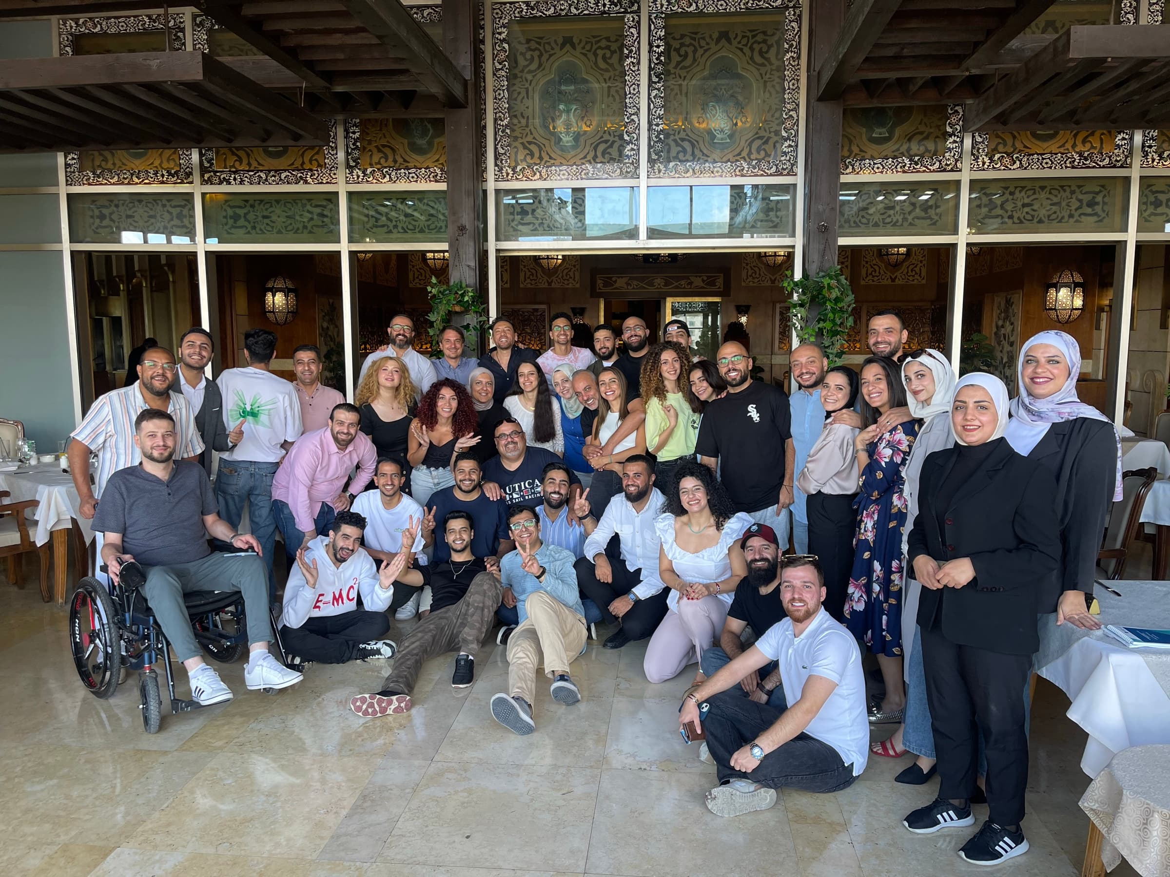 من مجتمع النادي